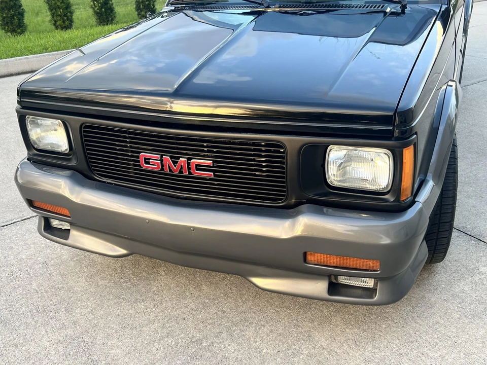 1991 GMC Syclone - Image 29 of 31