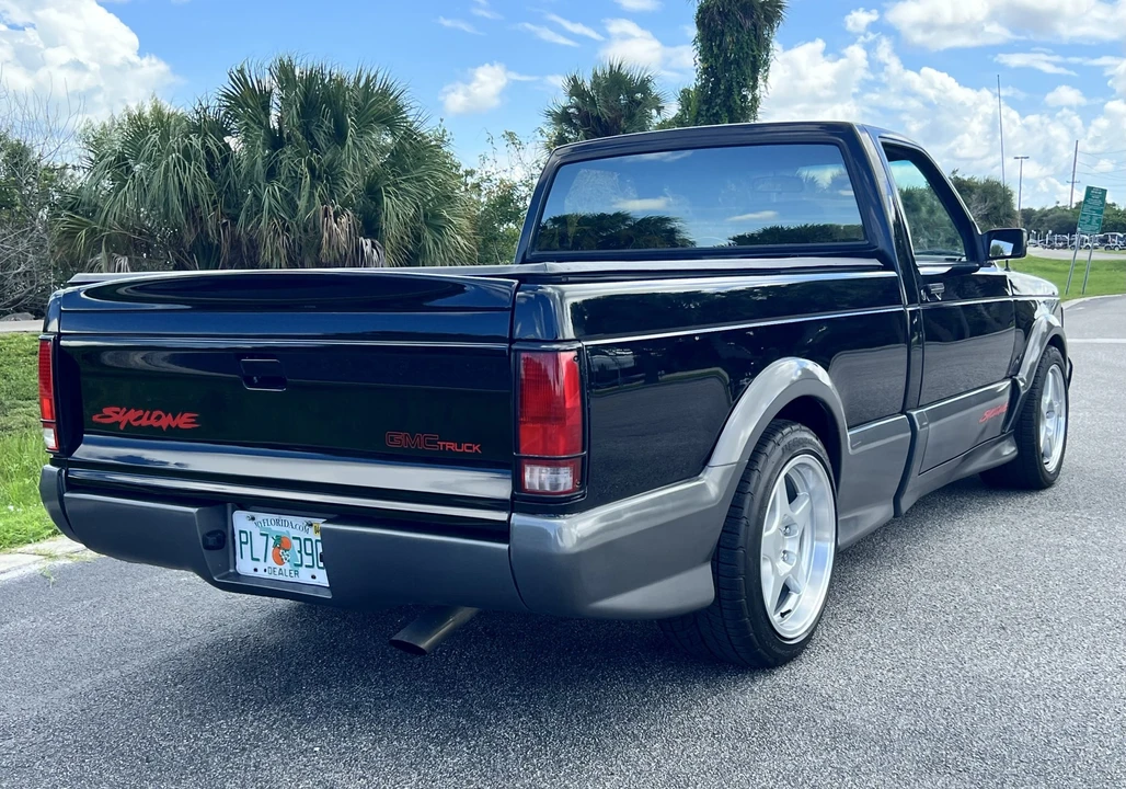 1991 GMC Syclone - Image 14 of 31