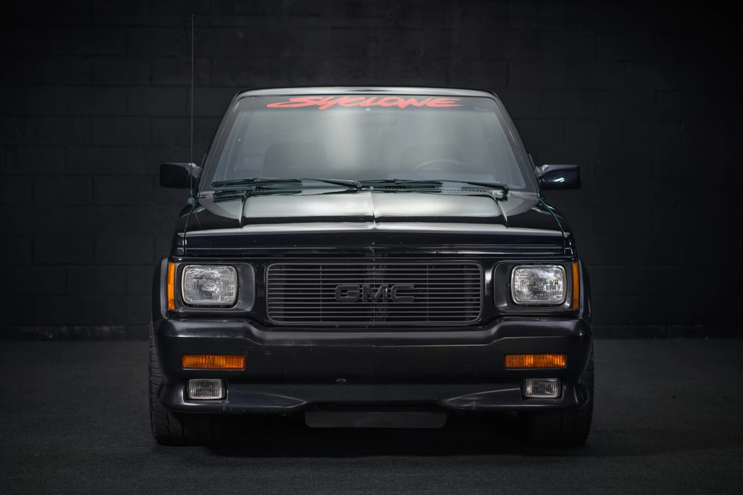 1991 GMC Syclone - Image 5 of 31