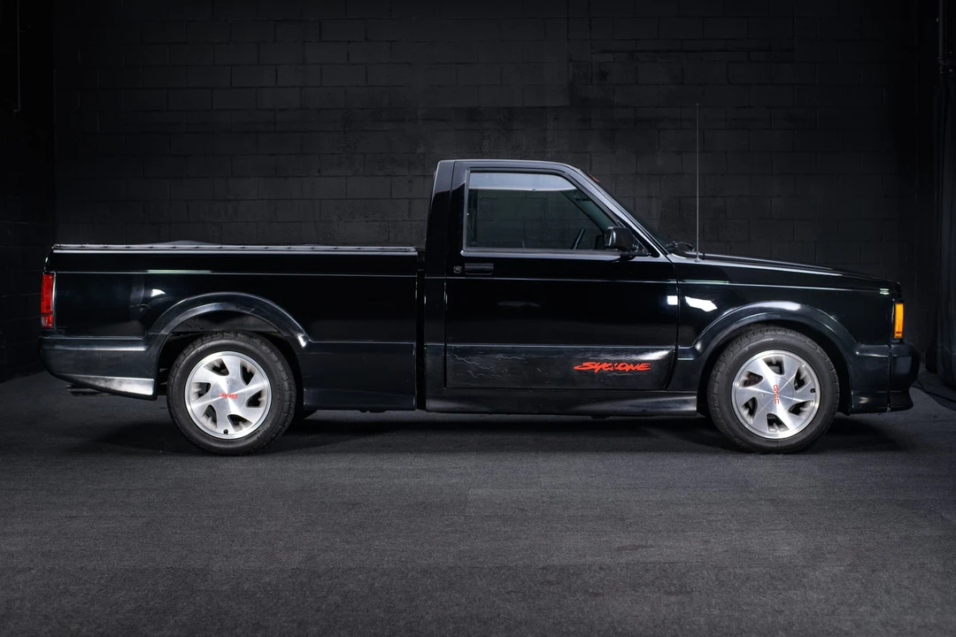 1991 GMC Syclone - Image 13 of 31