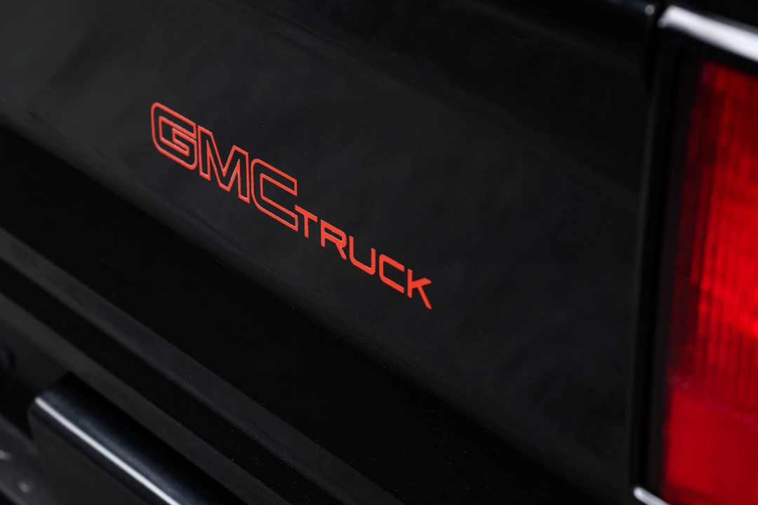 1991 GMC Syclone - Image 21 of 31