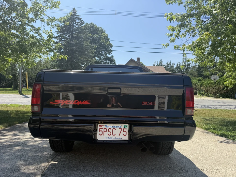 1991 GMC Syclone - Image 10 of 31