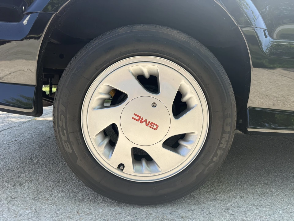 1991 GMC Syclone - Image 26 of 31