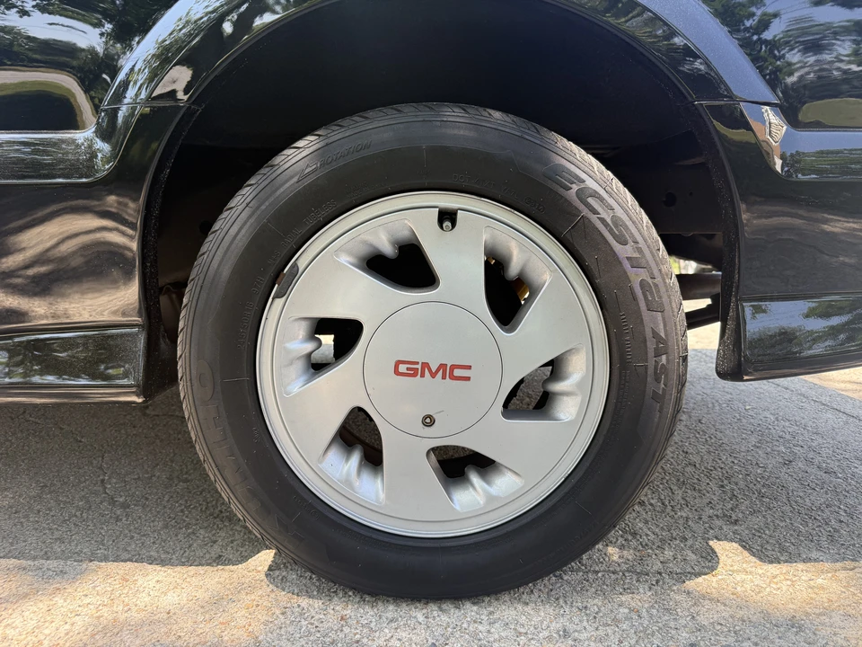 1991 GMC Syclone - Image 3 of 31