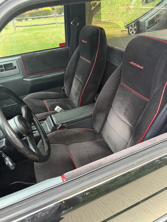 1991 GMC Syclone - Image 30 of 31