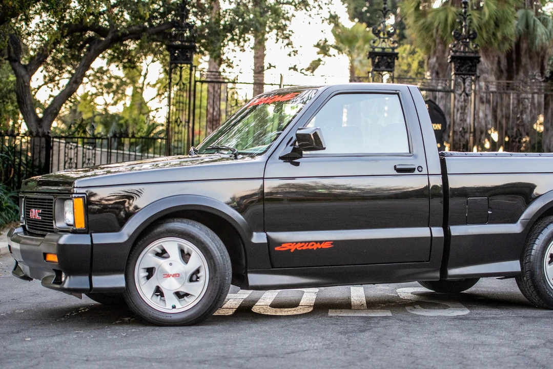1991 GMC Syclone - Image 18 of 31