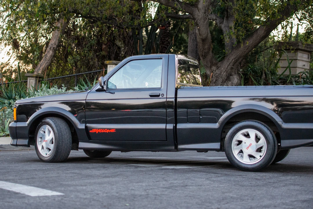 1991 GMC Syclone - Image 19 of 31