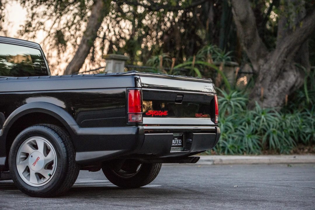 1991 GMC Syclone - Image 23 of 31