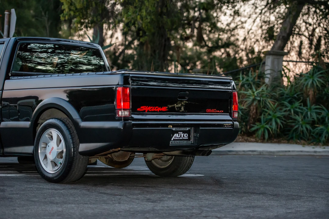 1991 GMC Syclone - Image 24 of 31