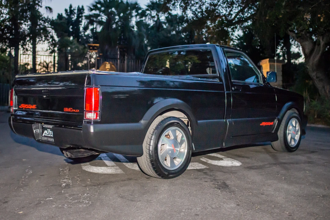 1991 GMC Syclone - Image 7 of 31