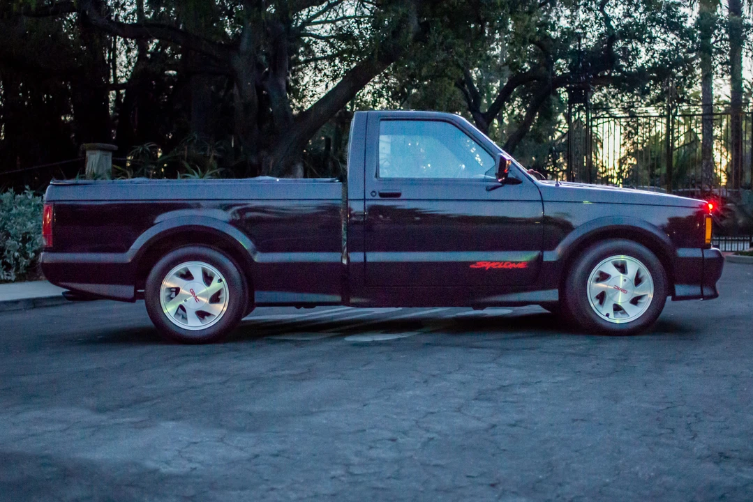 1991 GMC Syclone - Image 9 of 31