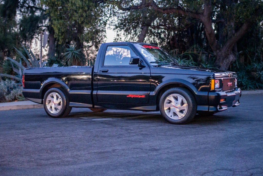 1991 GMC Syclone - Image 10 of 31