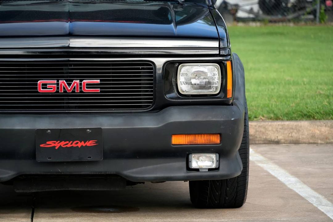 1991 GMC Syclone - Image 27 of 31