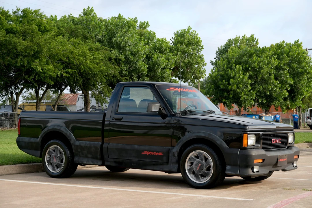 1991 GMC Syclone - Image 8 of 31