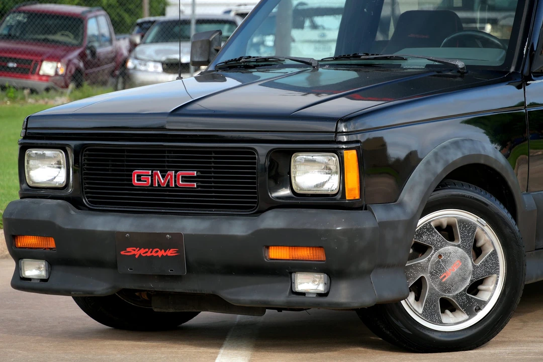 1991 GMC Syclone - Image 29 of 31