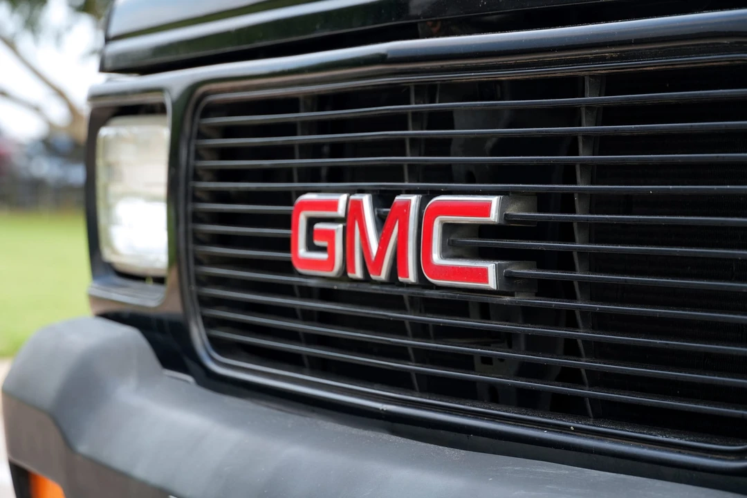 1991 GMC Syclone - Image 26 of 31