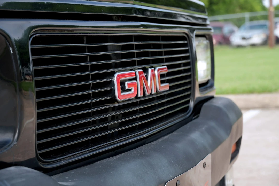 1991 GMC Syclone - Image 24 of 31