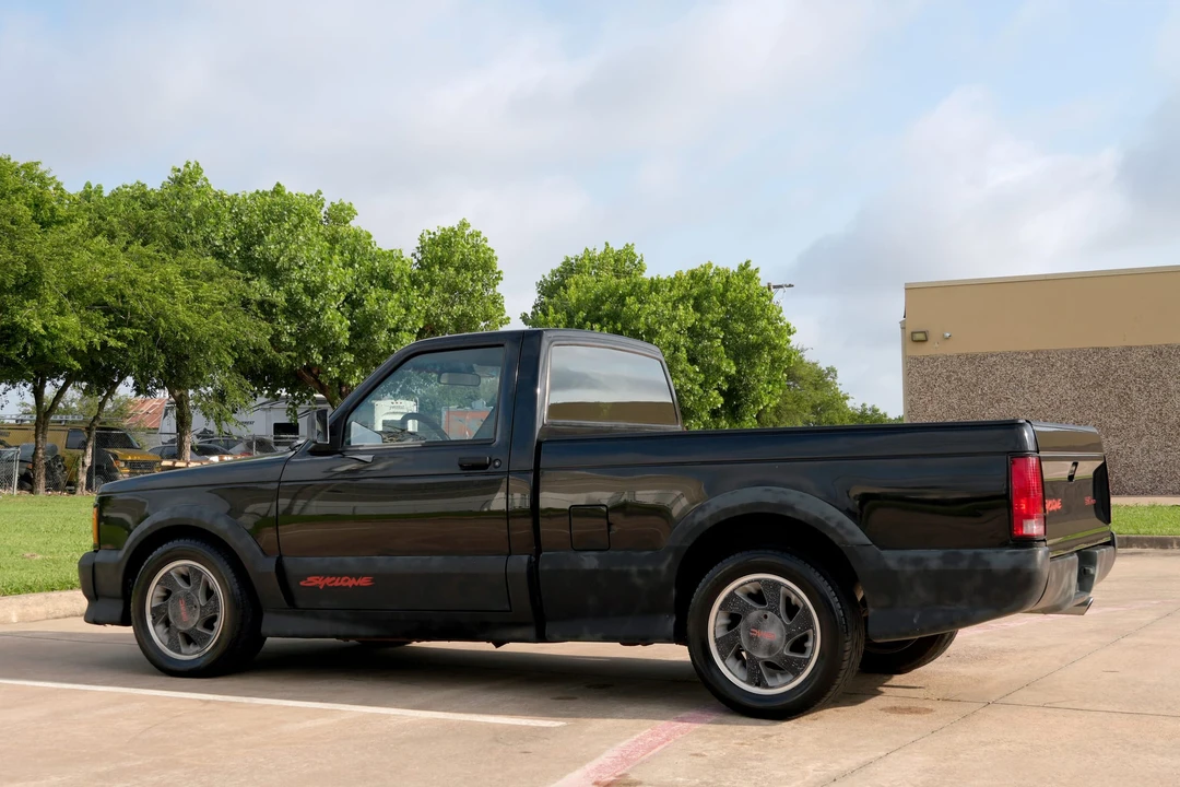 1991 GMC Syclone - Image 16 of 31