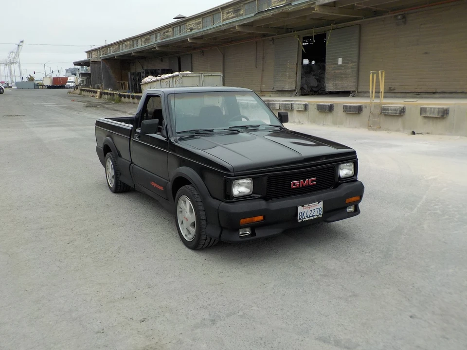 1991 GMC Syclone - Image 27 of 31