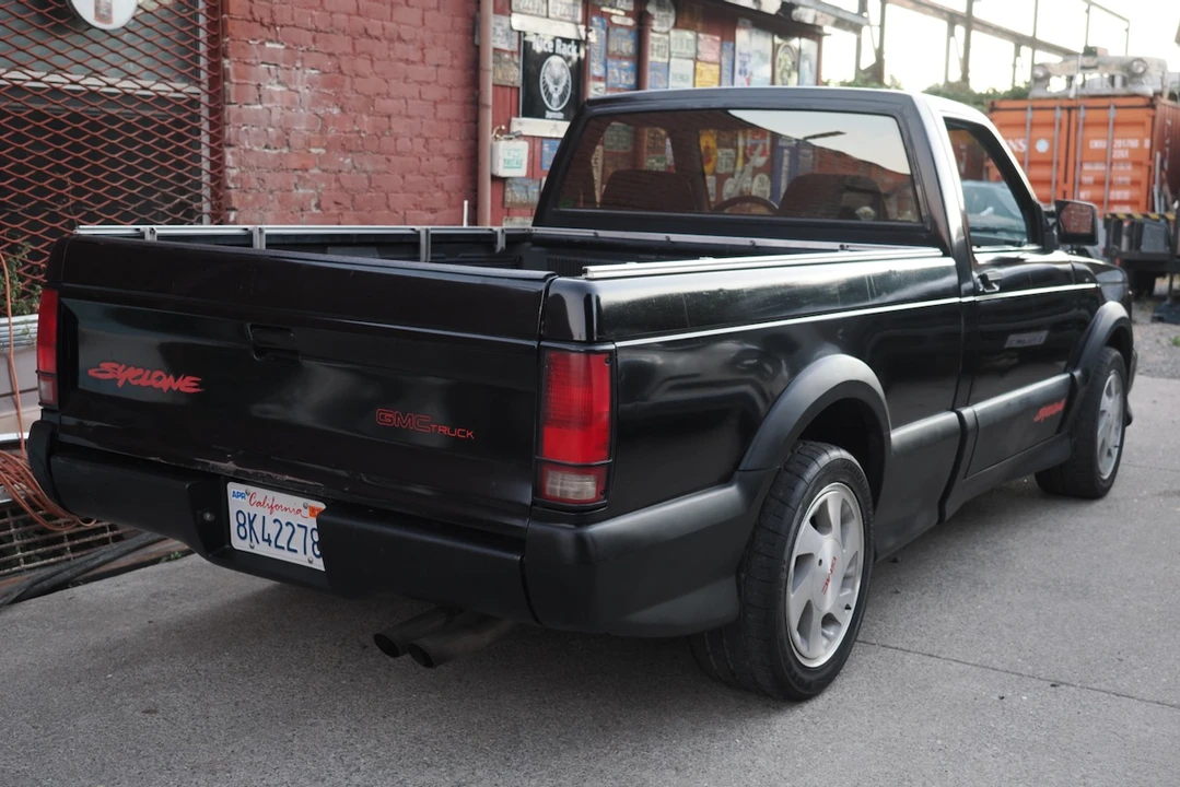 1991 GMC Syclone - Image 13 of 31