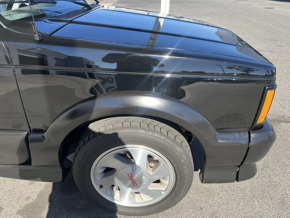 1991 GMC Syclone - Image 17 of 31