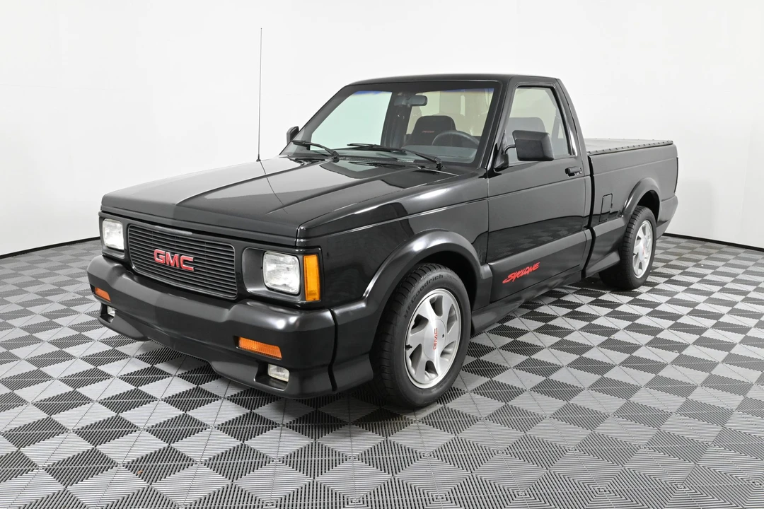 1991 GMC Syclone - Image 2 of 31