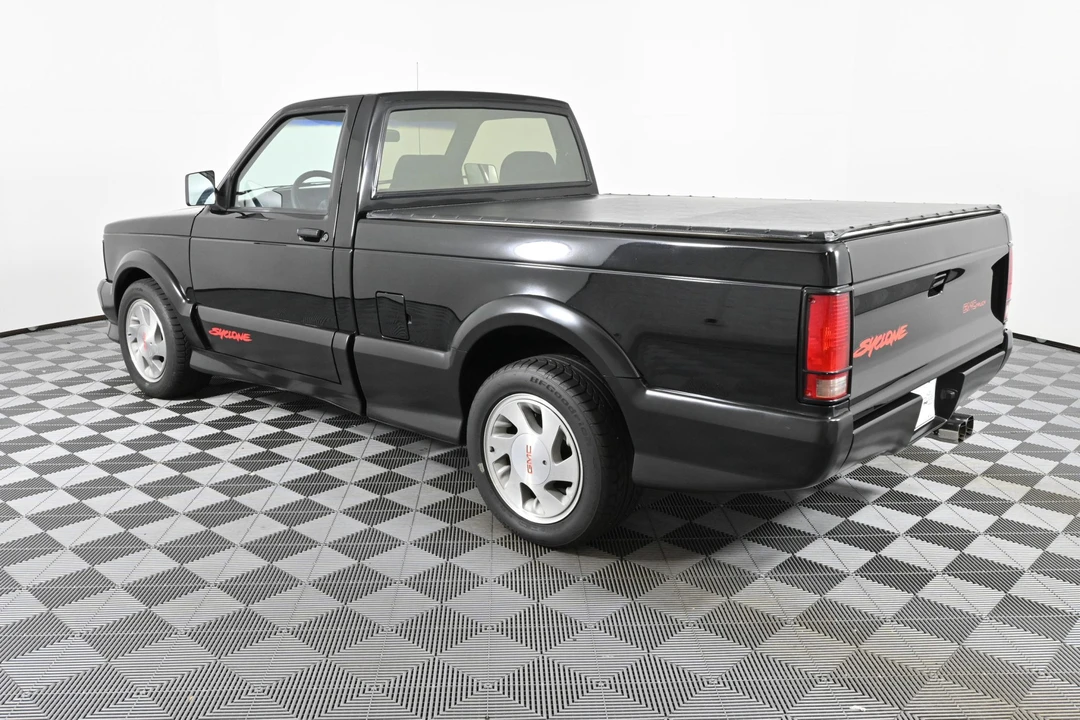 1991 GMC Syclone - Image 8 of 31