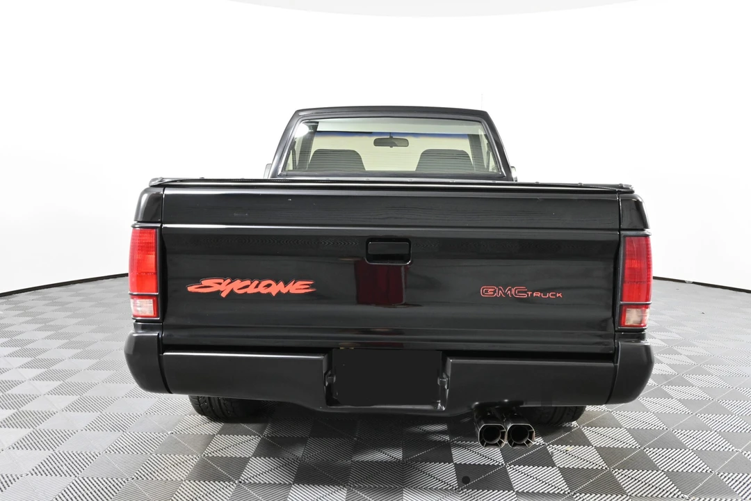 1991 GMC Syclone - Image 7 of 31