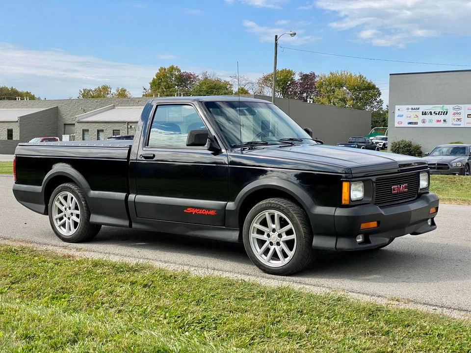 1991 GMC Syclone - Image 12 of 31