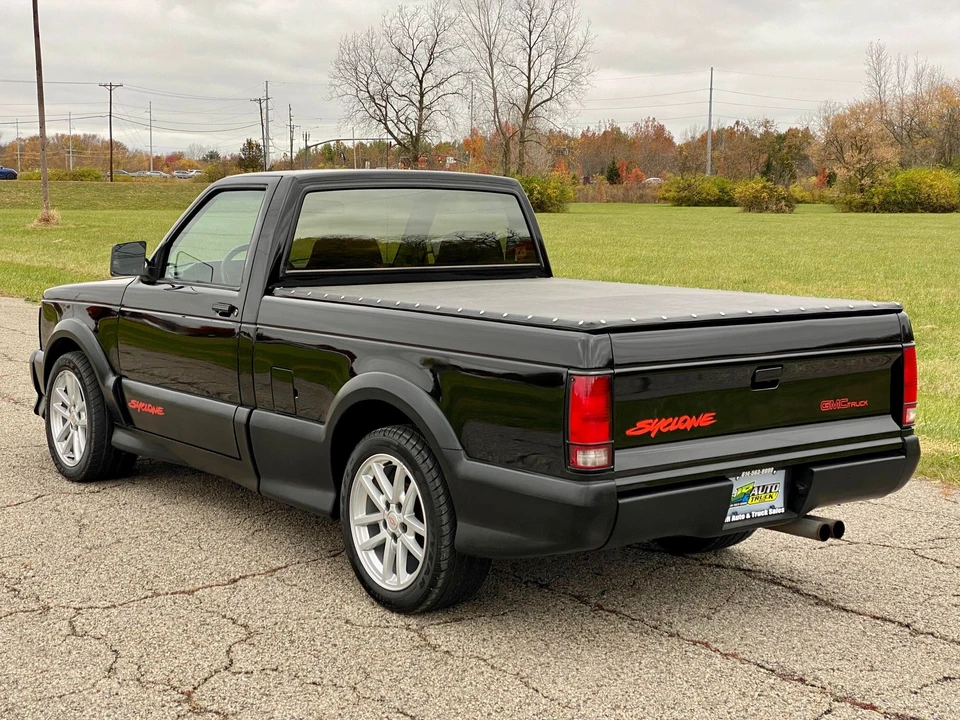 1991 GMC Syclone - Image 7 of 31