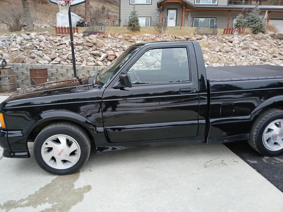 1991 GMC Syclone - Image 10 of 31