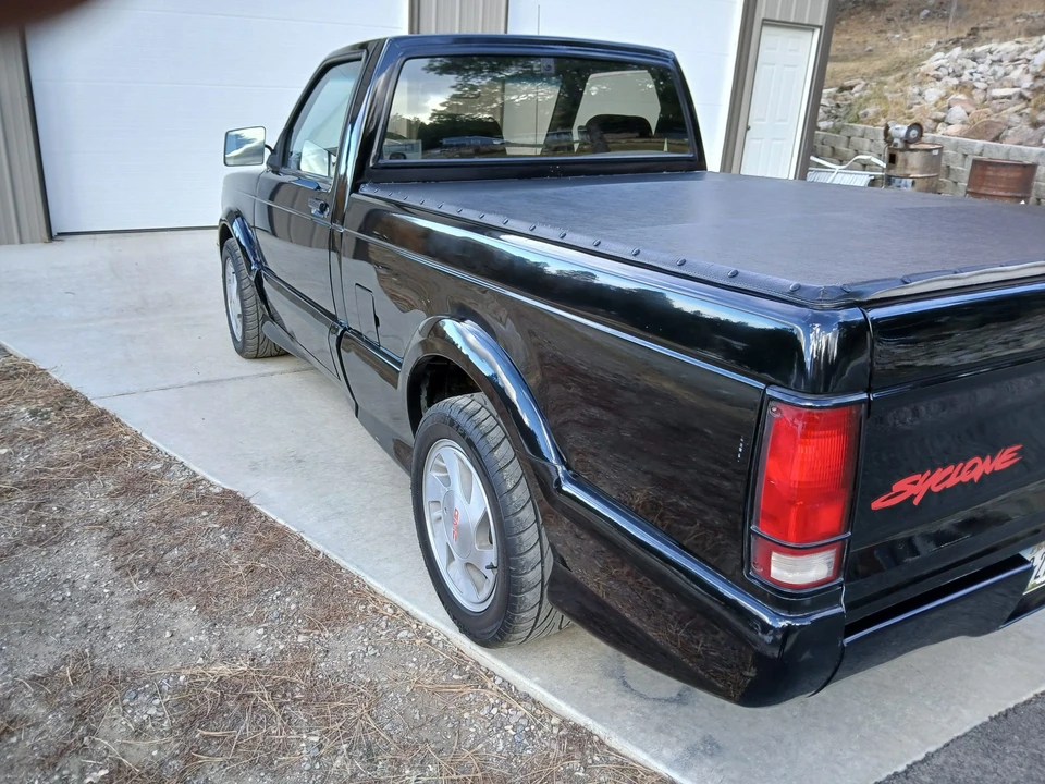 1991 GMC Syclone - Image 13 of 31