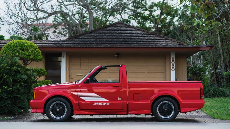 1991 GMC Syclone - Image 2 of 20