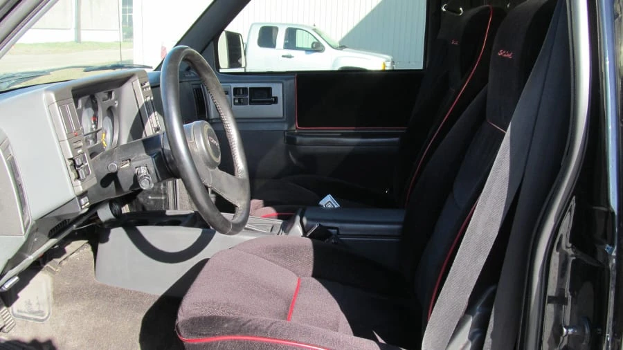 1991 GMC Syclone - Image 4 of 8