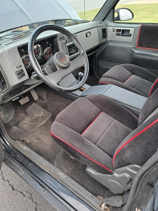 1991 GMC Syclone - Image 5 of 10