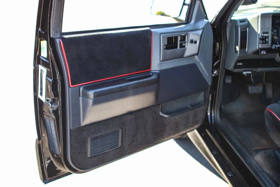 1991 GMC Syclone - Image 9 of 26