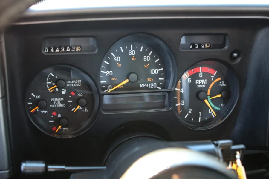 1991 GMC Syclone - Image 10 of 26