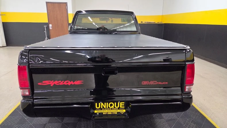 1991 GMC Syclone - Image 10 of 31