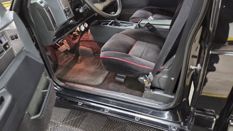 1991 GMC Syclone - Image 31 of 31