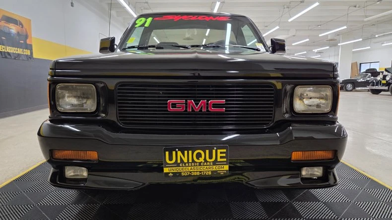 1991 GMC Syclone - Image 16 of 31