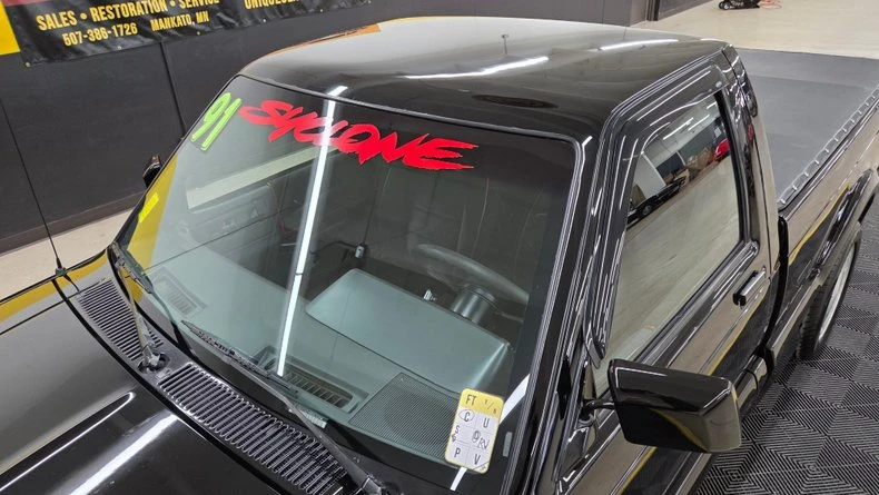 1991 GMC Syclone - Image 23 of 31