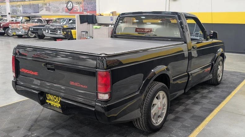 1991 GMC Syclone - Image 5 of 31