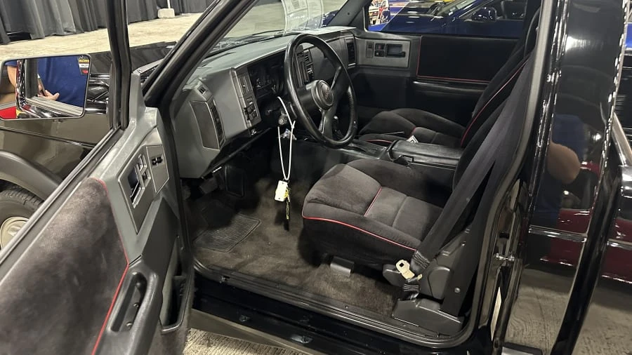 1991 GMC Syclone - Image 4 of 5