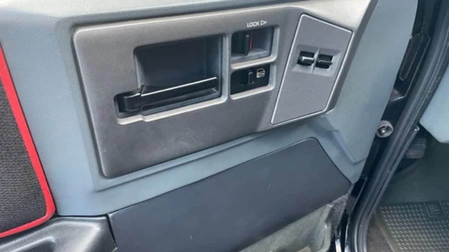 1991 GMC Syclone - Image 15 of 24