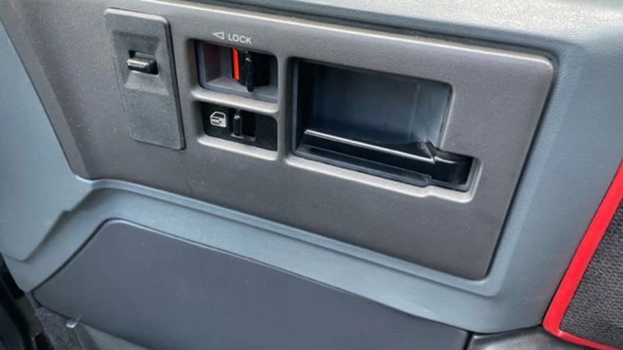 1991 GMC Syclone - Image 16 of 24