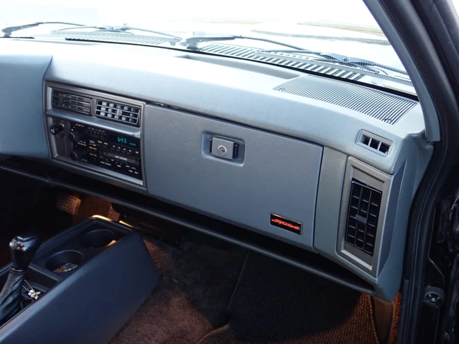 1991 GMC Syclone - Image 4 of 12