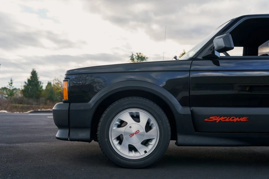 1991 GMC Syclone - Image 11 of 31