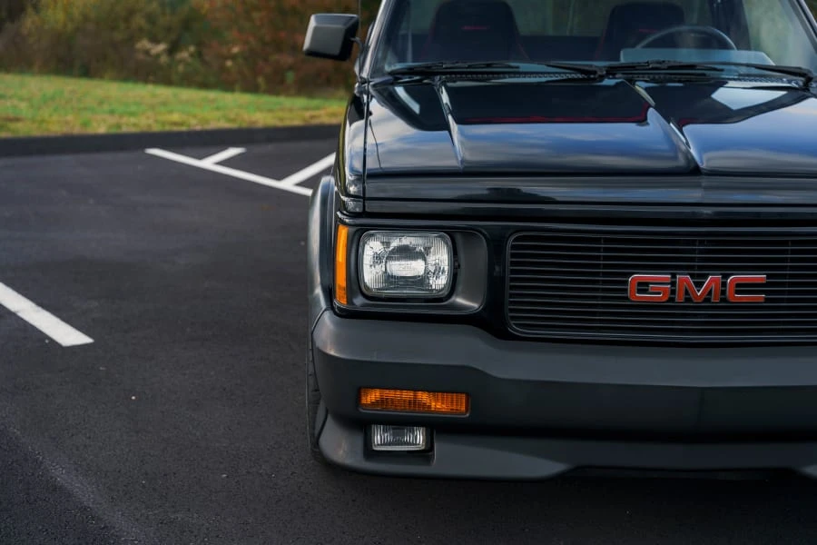 1991 GMC Syclone - Image 12 of 31
