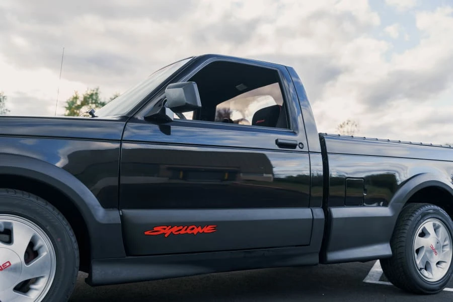 1991 GMC Syclone - Image 10 of 31