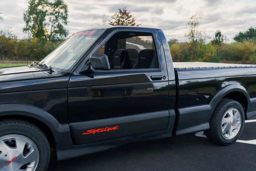 1991 GMC Syclone - Image 24 of 31